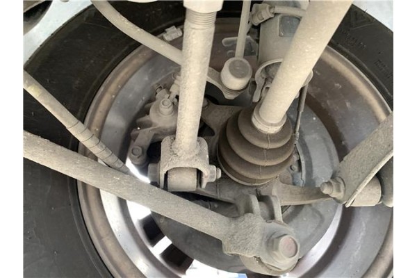 Recambio de mangueta trasero derecha para hyundai tucson (jm) 2.0 crdi referencia OEM IAM 527602E500  