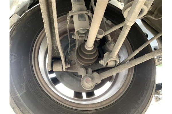 Recambio de mangueta trasero izquierda para hyundai tucson (jm) 2.0 crdi referencia OEM IAM 527502E500  