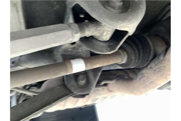 Recambio de palier trasero derecho para hyundai tucson (jm) 2.0 crdi referencia OEM IAM 496002E100  