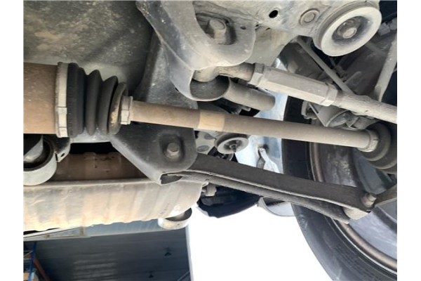 Recambio de palier trasero izquierdo para hyundai tucson (jm) 2.0 crdi referencia OEM IAM 496002E100  