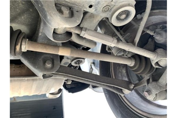 Recambio de palier trasero izquierdo para hyundai tucson (jm) 2.0 crdi referencia OEM IAM 496002E100  