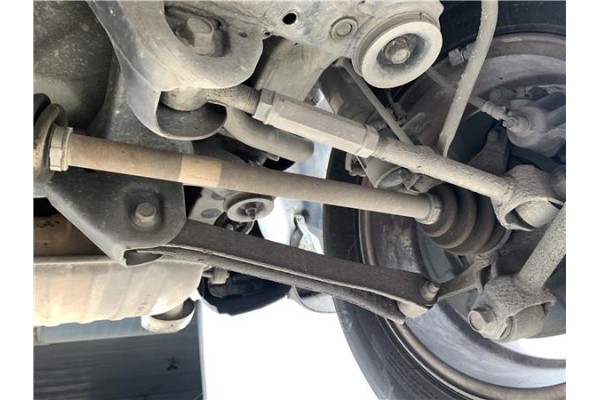 Recambio de palier trasero izquierdo para hyundai tucson (jm) 2.0 crdi referencia OEM IAM 496002E100  