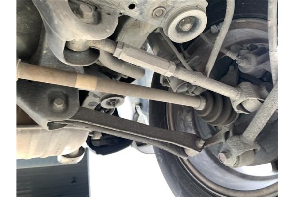 Recambio de palier trasero izquierdo para hyundai tucson (jm) 2.0 crdi referencia OEM IAM 496002E100  