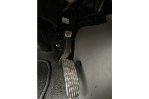 Recambio de pedal acelerador para hyundai tucson (jm) 2.0 crdi referencia OEM IAM 327002E300  