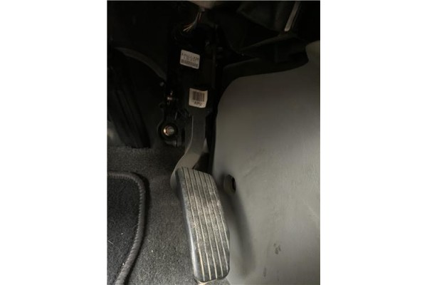 Recambio de pedal acelerador para hyundai tucson (jm) 2.0 crdi referencia OEM IAM 327002E300  