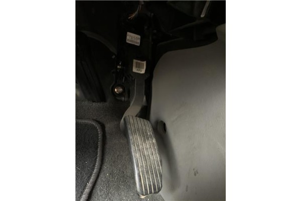 Recambio de pedal acelerador para hyundai tucson (jm) 2.0 crdi referencia OEM IAM 327002E300  