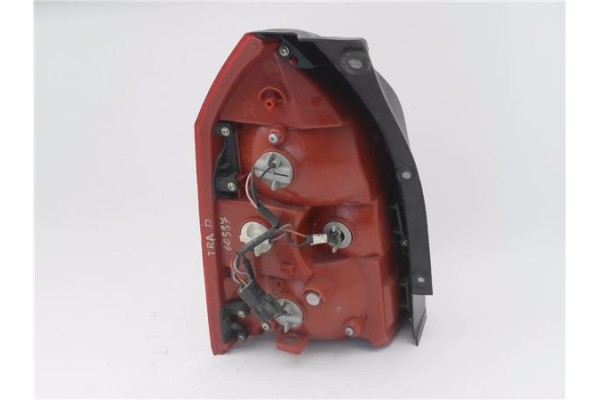 Recambio de piloto trasero derecho para hyundai tucson (jm) 2.0 crdi referencia OEM IAM 07232210 9,24E+15 