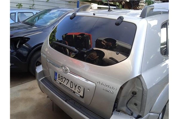Recambio de porton trasero para hyundai tucson (jm) 2.0 crdi referencia OEM IAM 737002E050  