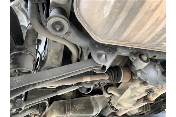 Recambio de puente trasero para hyundai tucson (jm) 2.0 crdi referencia OEM IAM 626052E910 626050Z510 