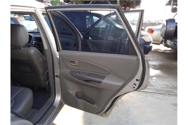 Recambio de puerta trasero derecha para hyundai tucson (jm) 2.0 crdi referencia OEM IAM 770042E050  