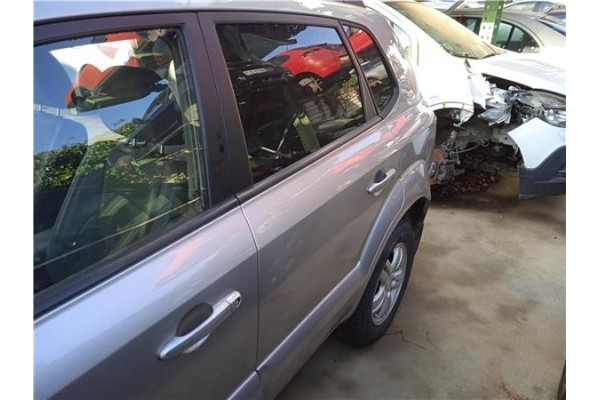 Recambio de puerta trasero izquierda para hyundai tucson (jm) 2.0 crdi referencia OEM IAM 770032E050  