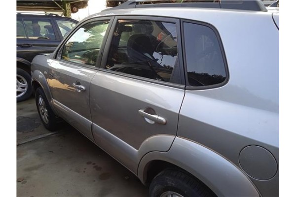 Recambio de puerta trasero izquierda para hyundai tucson (jm) 2.0 crdi referencia OEM IAM 770032E050  
