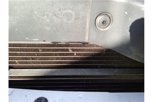 Recambio de radiador para hyundai tucson (jm) 2.0 crdi referencia OEM IAM 253102E500  