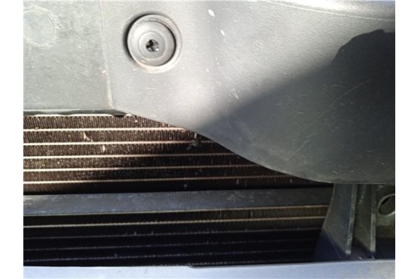 Recambio de radiador para hyundai tucson (jm) 2.0 crdi referencia OEM IAM 253102E500  