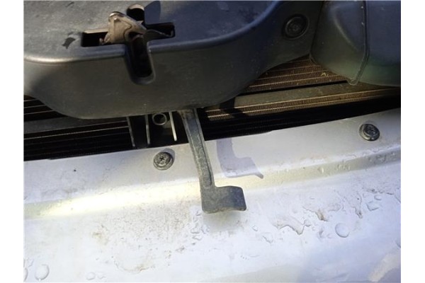 Recambio de radiador aire acondicionado para hyundai tucson (jm) 2.0 crdi referencia OEM IAM 976062E000  