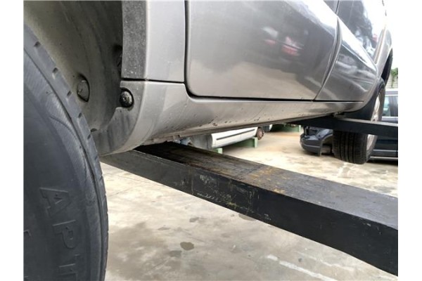 Recambio de spoiler talonera lat. derecha para hyundai tucson (jm) 2.0 crdi referencia OEM IAM 877522E000  