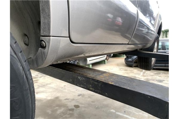 Recambio de spoiler talonera lat. derecha para hyundai tucson (jm) 2.0 crdi referencia OEM IAM 877522E000  