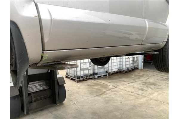 Recambio de spoiler talonera lat. izquierda para hyundai tucson (jm) 2.0 crdi referencia OEM IAM 877512E000  