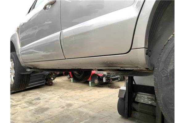 Recambio de spoiler talonera lat. izquierda para hyundai tucson (jm) 2.0 crdi referencia OEM IAM 877512E000  