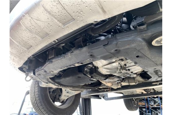 Recambio de subchasis para hyundai tucson (jm) 2.0 crdi referencia OEM IAM 624052E010  