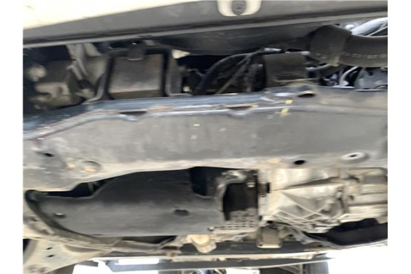 Recambio de subchasis para hyundai tucson (jm) 2.0 crdi referencia OEM IAM 624052E010  