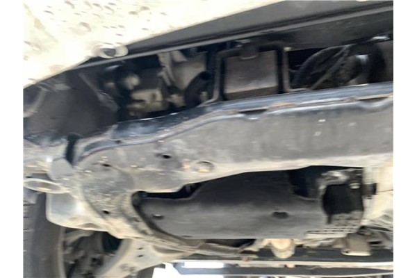 Recambio de subchasis para hyundai tucson (jm) 2.0 crdi referencia OEM IAM 624052E010  