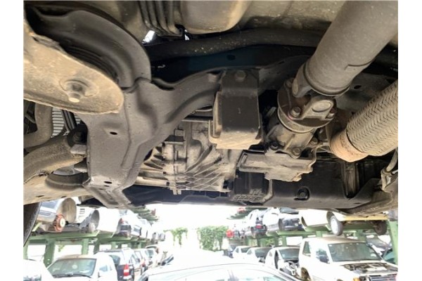 Recambio de subchasis para hyundai tucson (jm) 2.0 crdi referencia OEM IAM 624052E010  