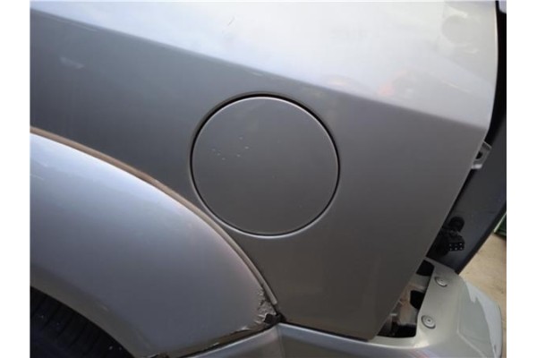 Recambio de tapa exterior combustible para hyundai tucson (jm) 2.0 crdi referencia OEM IAM 695102E000  