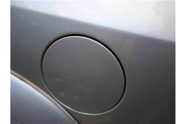 Recambio de tapa exterior combustible para hyundai tucson (jm) 2.0 crdi referencia OEM IAM 695102E000  