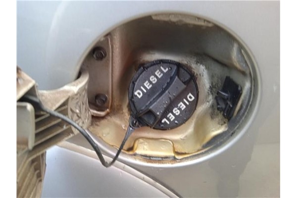 Recambio de tapon combustible para hyundai tucson (jm) 2.0 crdi referencia OEM IAM 310103A901  