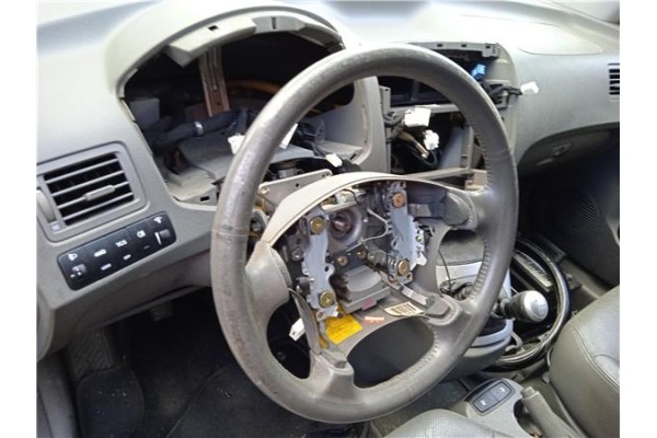 Recambio de volante para hyundai tucson (jm) 2.0 crdi referencia OEM IAM 561102E625U7  