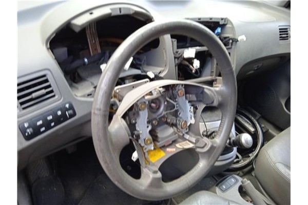 Recambio de volante para hyundai tucson (jm) 2.0 crdi referencia OEM IAM 561102E625U7  