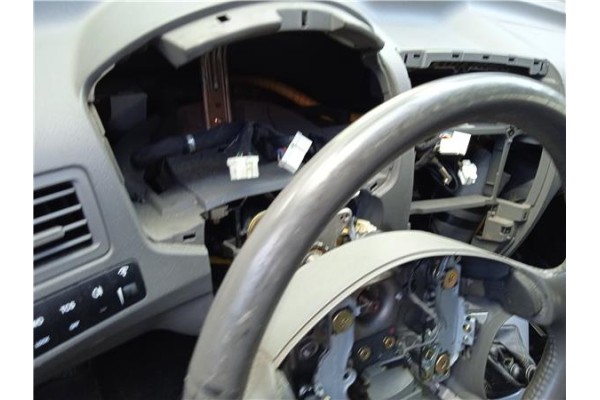 Recambio de volante para hyundai tucson (jm) 2.0 crdi referencia OEM IAM 561102E625U7  