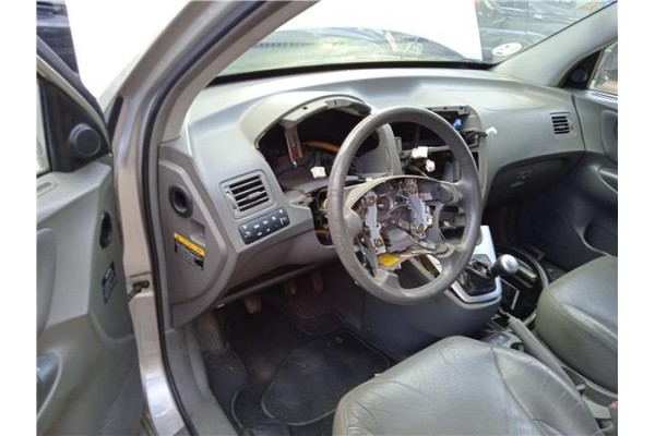 Recambio de volante para hyundai tucson (jm) 2.0 crdi referencia OEM IAM 561102E625U7  