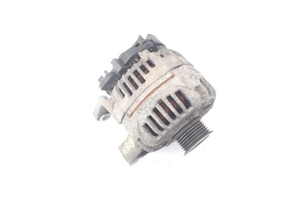 Recambio de alternador para opel astra g berlina 2.0 comfort referencia OEM IAM 0124415005 90561168 