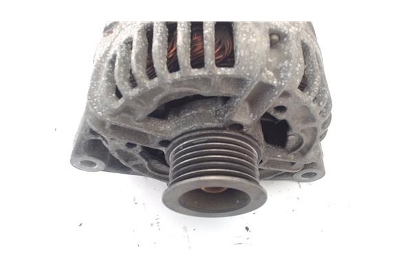 Recambio de alternador para opel astra g berlina 2.0 comfort referencia OEM IAM 0124415005 90561168 
