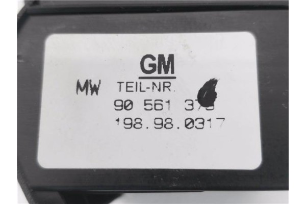 Recambio de mando de luces para opel astra g berlina 2.0 comfort referencia OEM IAM 90561379  