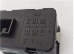 Recambio de mando elevalunas delantero izquierdo para opel astra g berlina 2.0 comfort referencia OEM IAM 90561088 13363201 