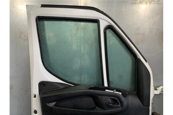 Recambio de puerta delantero izquierda para iveco daily chasis 2.3 referencia OEM IAM 99460119  