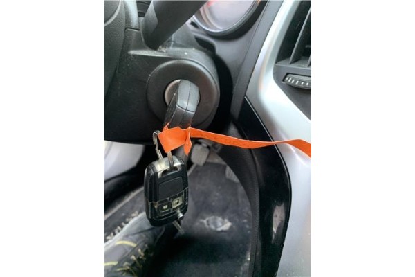 Recambio de clausor para opel astra j berlina 5p 1.6 selective referencia OEM IAM 20912838 23276089 