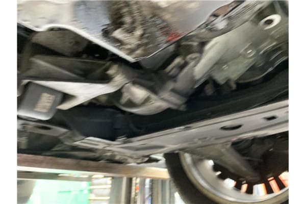 Recambio de subchasis para opel astra j berlina 5p 1.6 selective referencia OEM IAM 13470622  