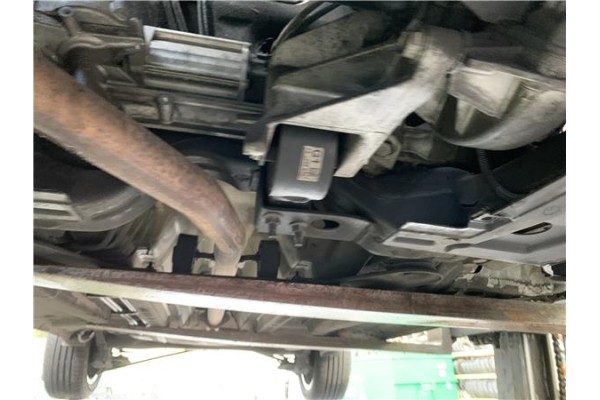 Recambio de subchasis para opel astra j berlina 5p 1.6 selective referencia OEM IAM 13470622  