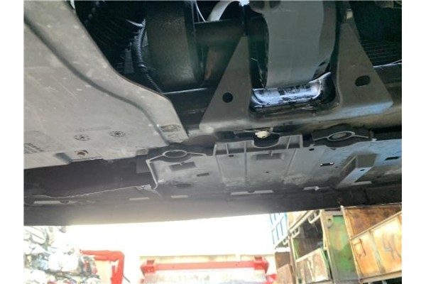 Recambio de subchasis para opel astra j berlina 5p 1.6 selective referencia OEM IAM 13470622  