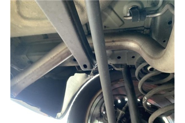 Recambio de tubo escape trasero para opel astra j berlina 5p 1.6 selective referencia OEM IAM 132903680415 640047 