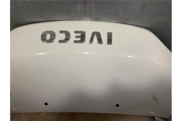 Recambio de capo para iveco daily chasis 2.3 referencia OEM IAM 1000262778  