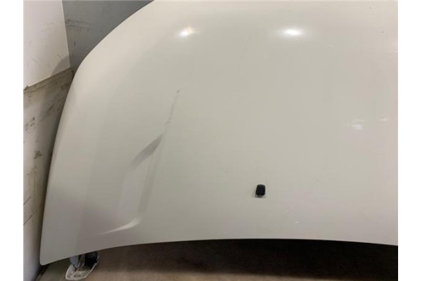 Recambio de capo para iveco daily chasis 2.3 referencia OEM IAM 1000262778  