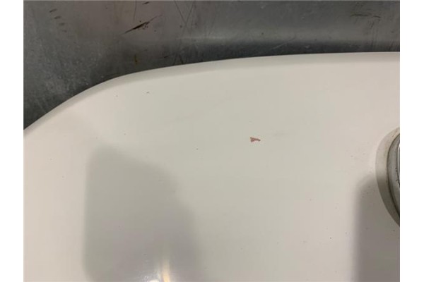 Recambio de capo para iveco daily chasis 2.3 referencia OEM IAM 1000262778  