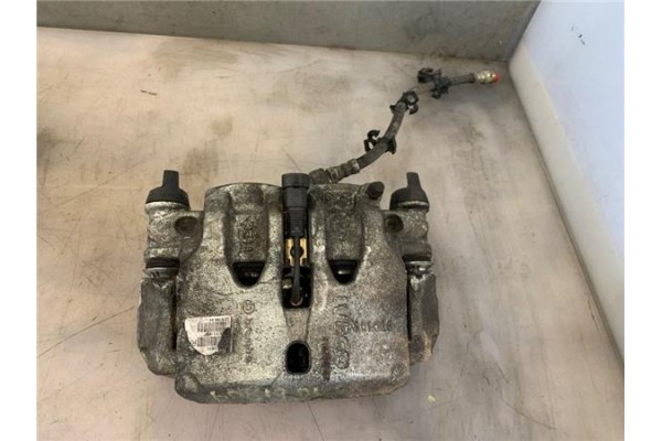 Recambio de pinza freno delantero derecha para iveco daily chasis 2.3 referencia OEM IAM 42560073  