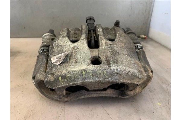 Recambio de pinza freno delantero derecha para iveco daily chasis 2.3 referencia OEM IAM 42560073  