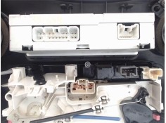 Recambio de embellecedor consola central para toyota yaris (ksp9/scp9/nlp9) 1.4 d-4d referencia OEM IAM 554050D130B0 559100D010 